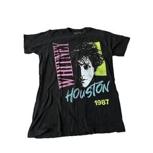 Whitney Houston 1987 Graphic Music Tshirt size Small